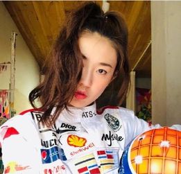 网红夏思齐疑出轨，大量照片曝出引发网友热议